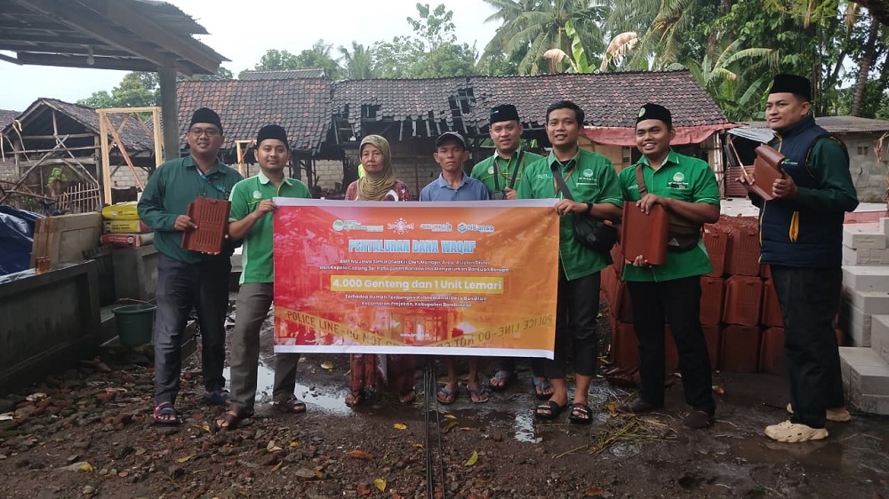 BMT NU Jatim Salurkan Bantuan untuk Korban Kebakaran, Warga Sampaikan Terima Kasih